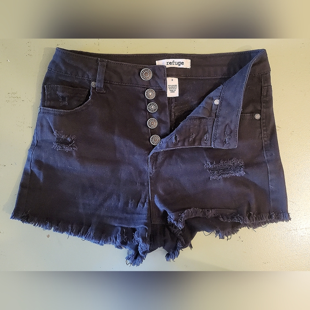 Refuge 2 Black Factory Destroyed Denim Cutoffs Buttonfly Super Stretchy EUC